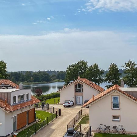 5 Sterne-Ferienhaus Eisvogel Am See Mit Sauna Und Kamin Krakow am See Exterior foto